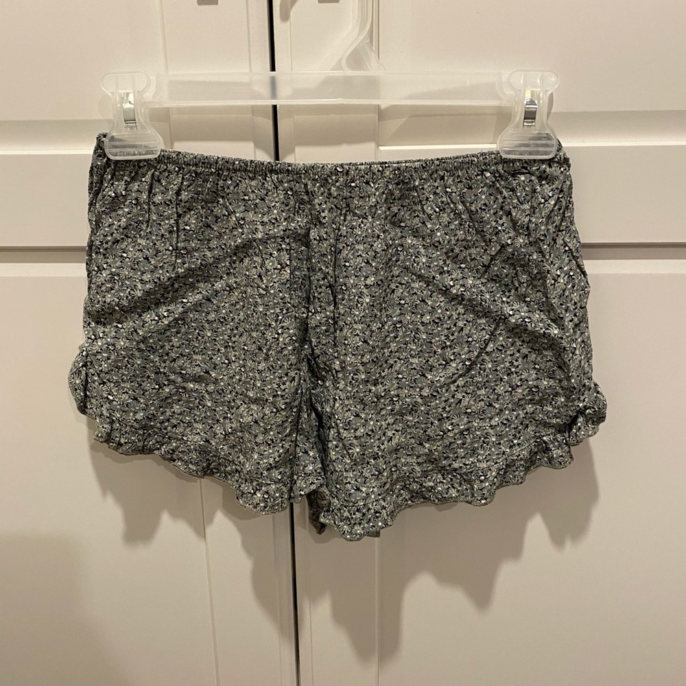 Brandy Melville flowy shorts